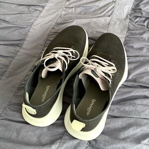 Black Allbirds Size 8